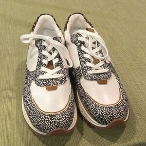 Madewell sneakers, size 9.5, new